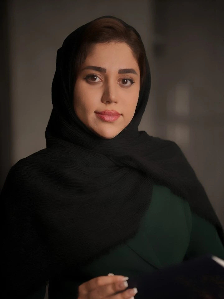 مبینا زنگنه